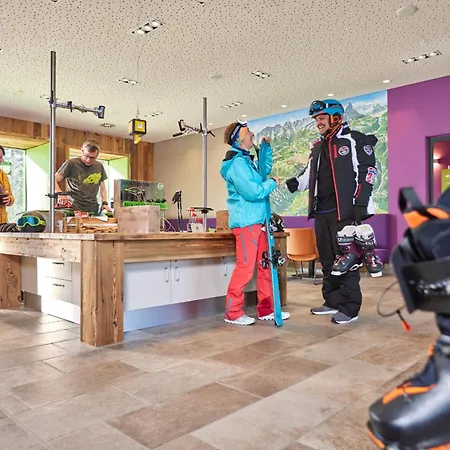 Explorer Stubaital Otel 4*